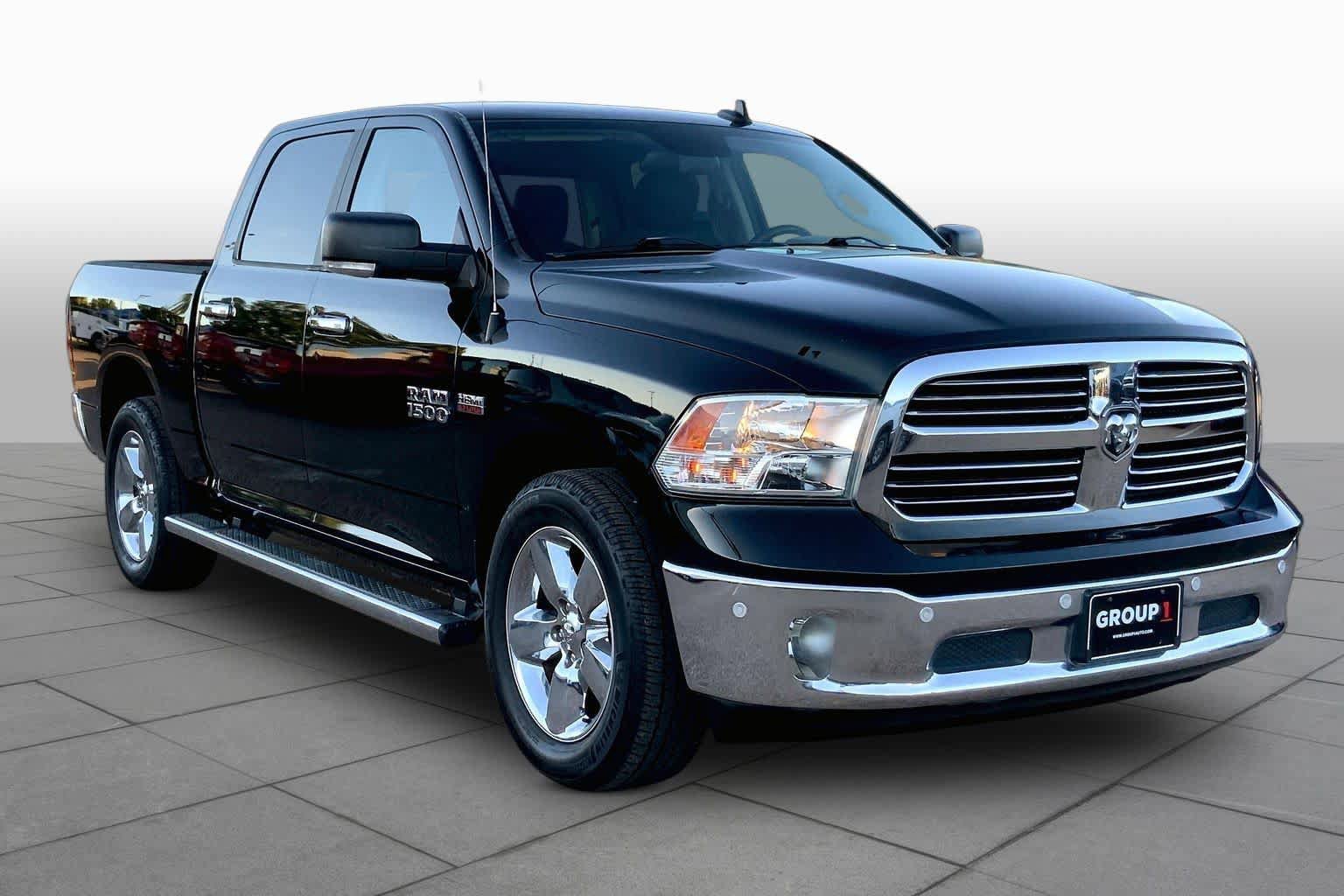 Used 2017 RAM 1500 Lone Star RWD image 3