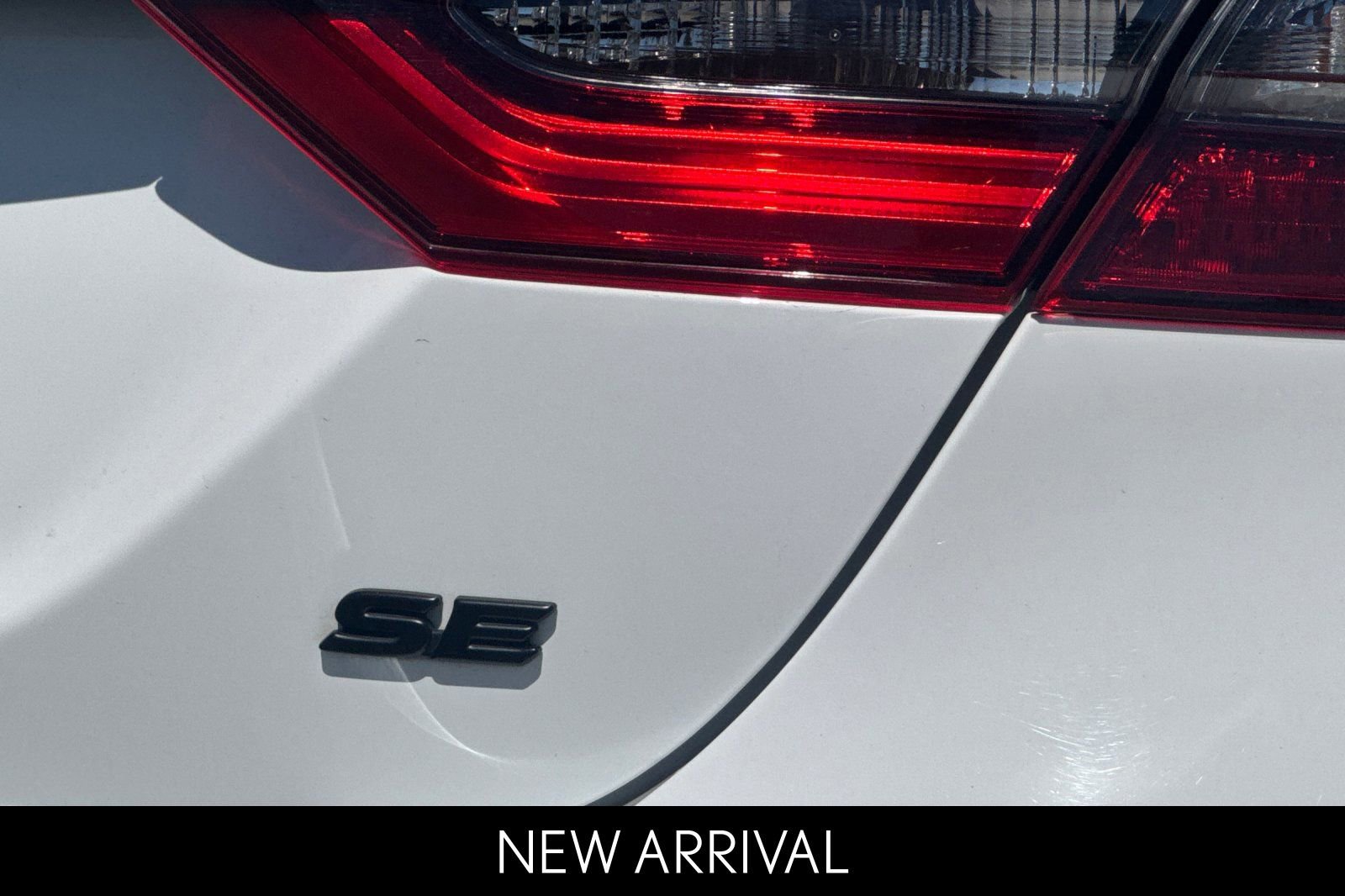 Used 2024 Toyota Camry SE w/ Convenience Package image 30