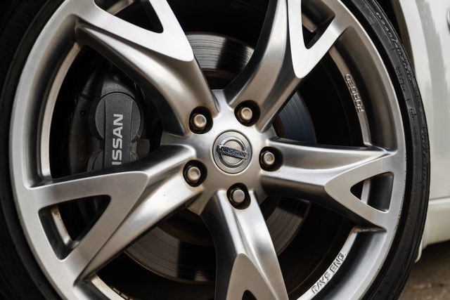 Used 2011 Nissan 370Z Touring w/ Sport Pkg image 3