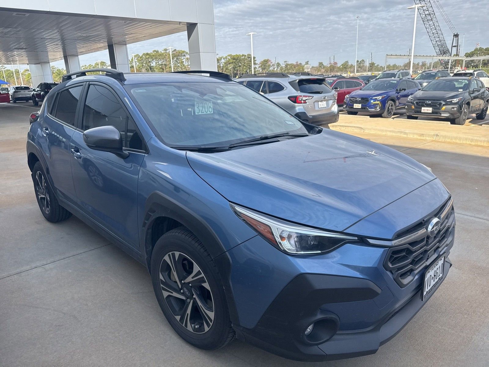 Used 2024 Subaru Crosstrek 2.0i Premium AWD/4WD image 2