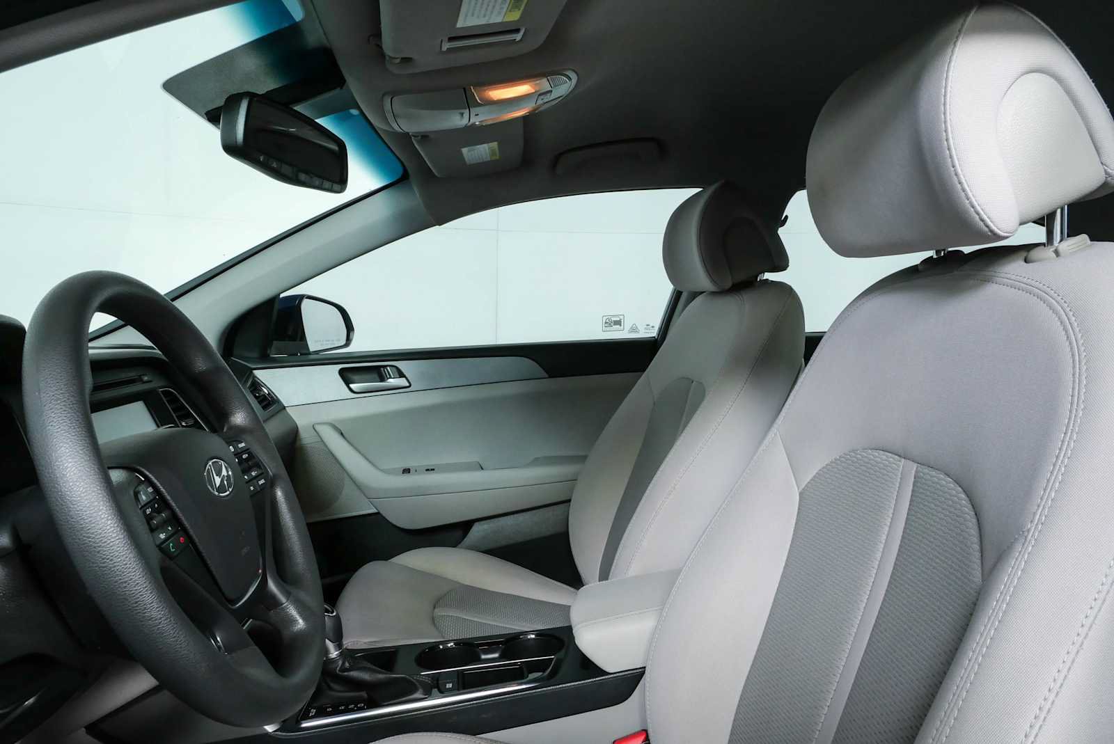Used 2017 Hyundai Sonata SE FWD image 5
