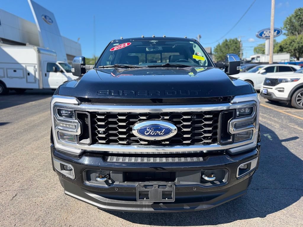 Used 2024 Ford F450 Limited w/ FX4 Off-Road Package AWD/4WD image 9