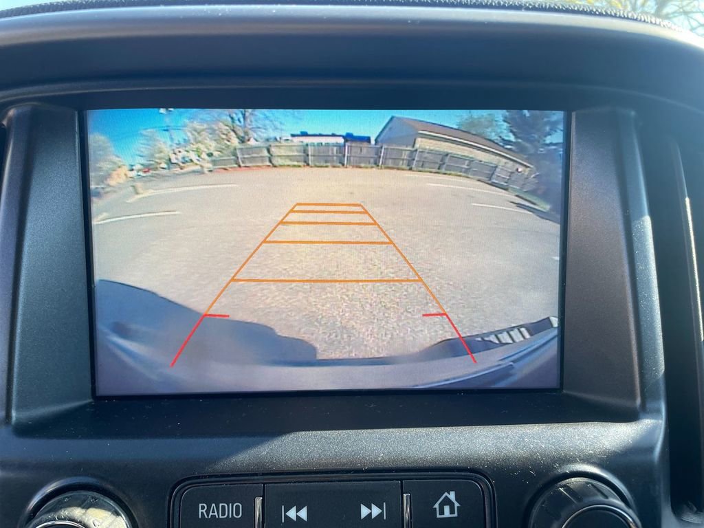 Used 2017 Chevrolet Colorado Z71 AWD/4WD image 21