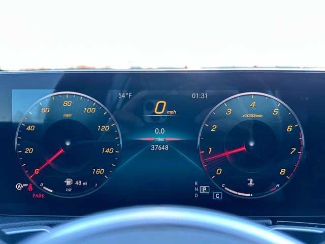 Certified 2022 Mercedes-Benz GLB 250 4MATIC w/ Premium Package Lite image 17