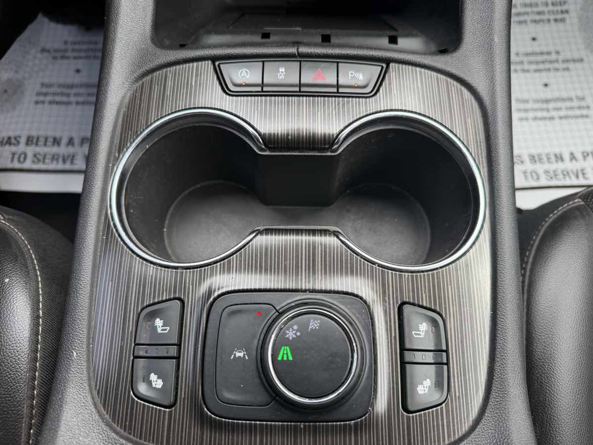 Used 2021 GMC Acadia SLT w/ Elevation Edition FWD image 40