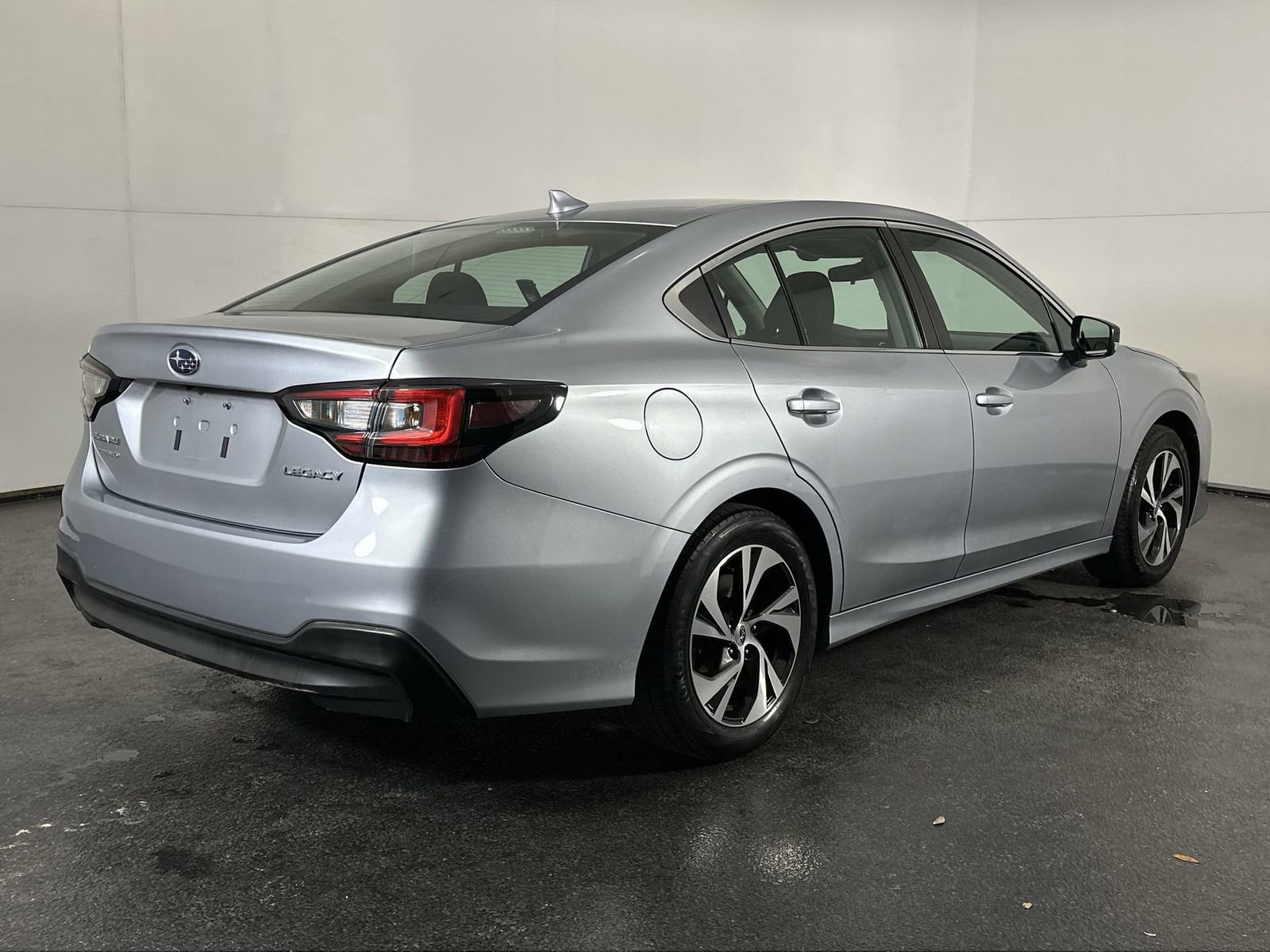 Used 2022 Subaru Legacy image 8