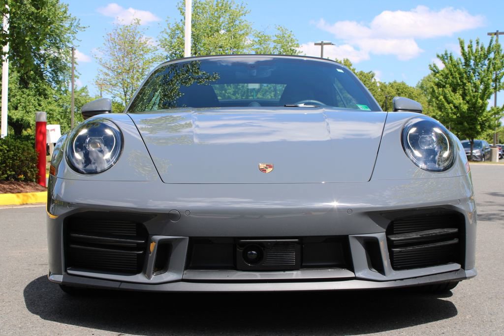 Used 2025 Porsche 911 Carrera S Cabriolet RWD image 2