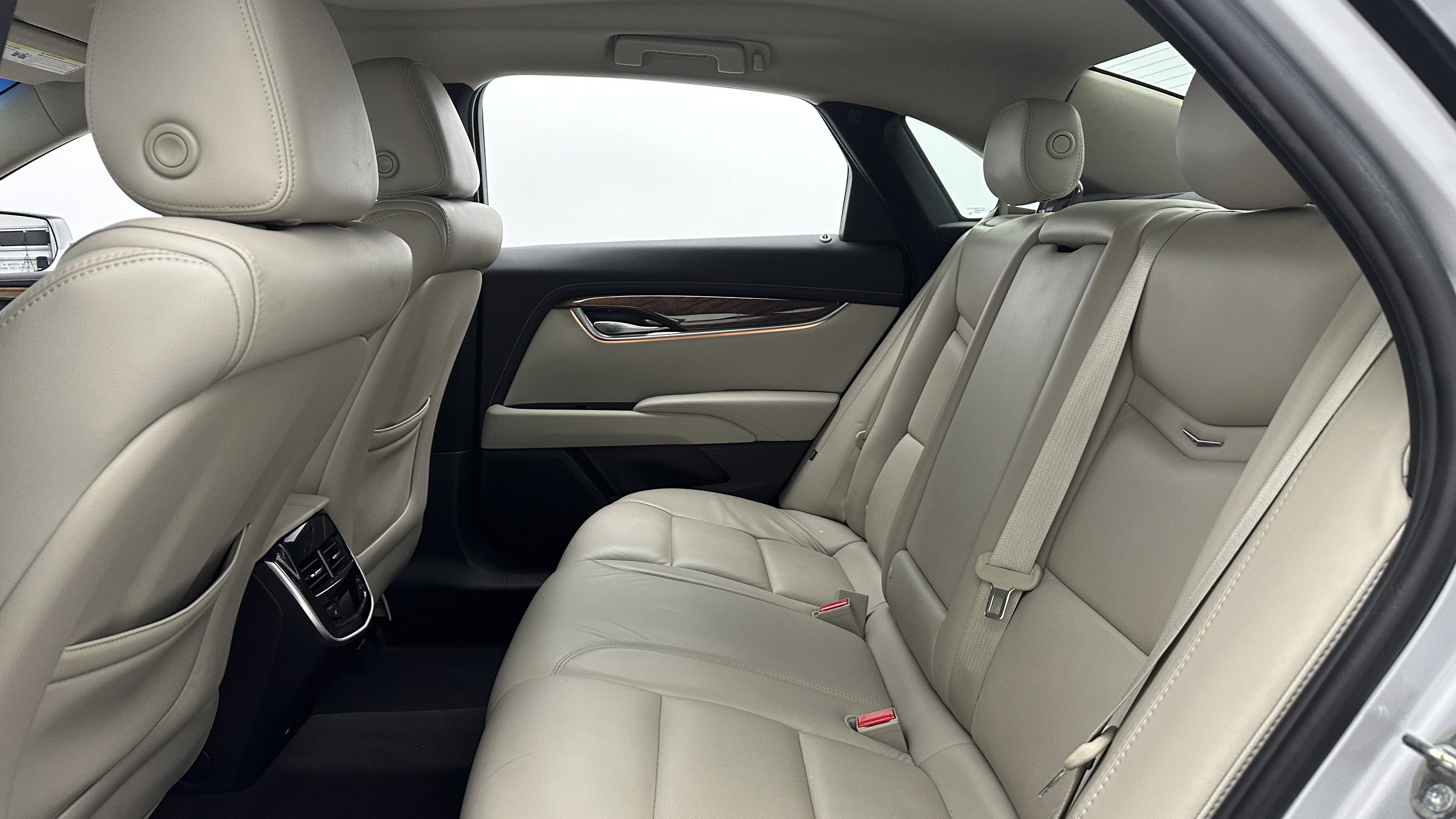 Used 2019 Cadillac XTS Luxury image 26