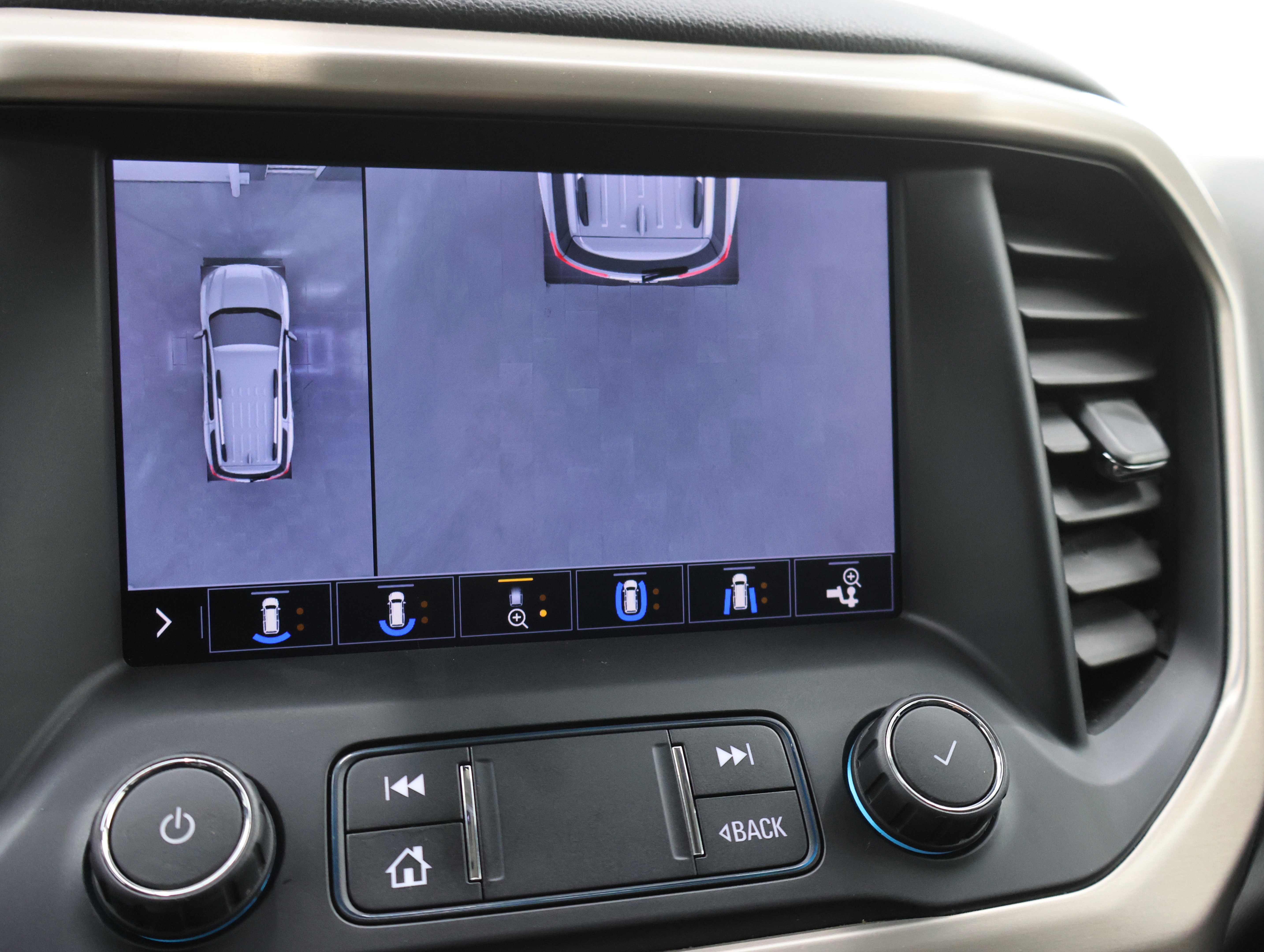 Used 2020 GMC Acadia Denali w/ Trailering Package image 23