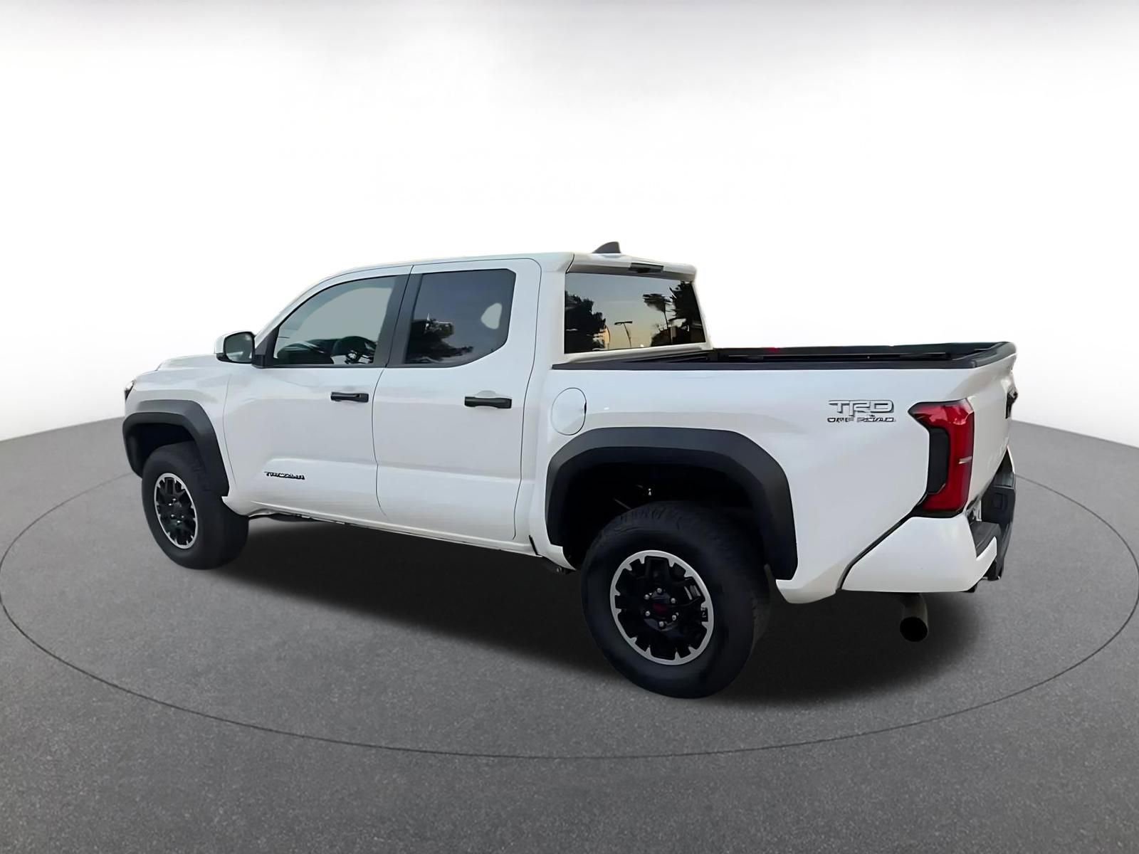 Used 2025 Toyota Tacoma TRD Off-Road image 10