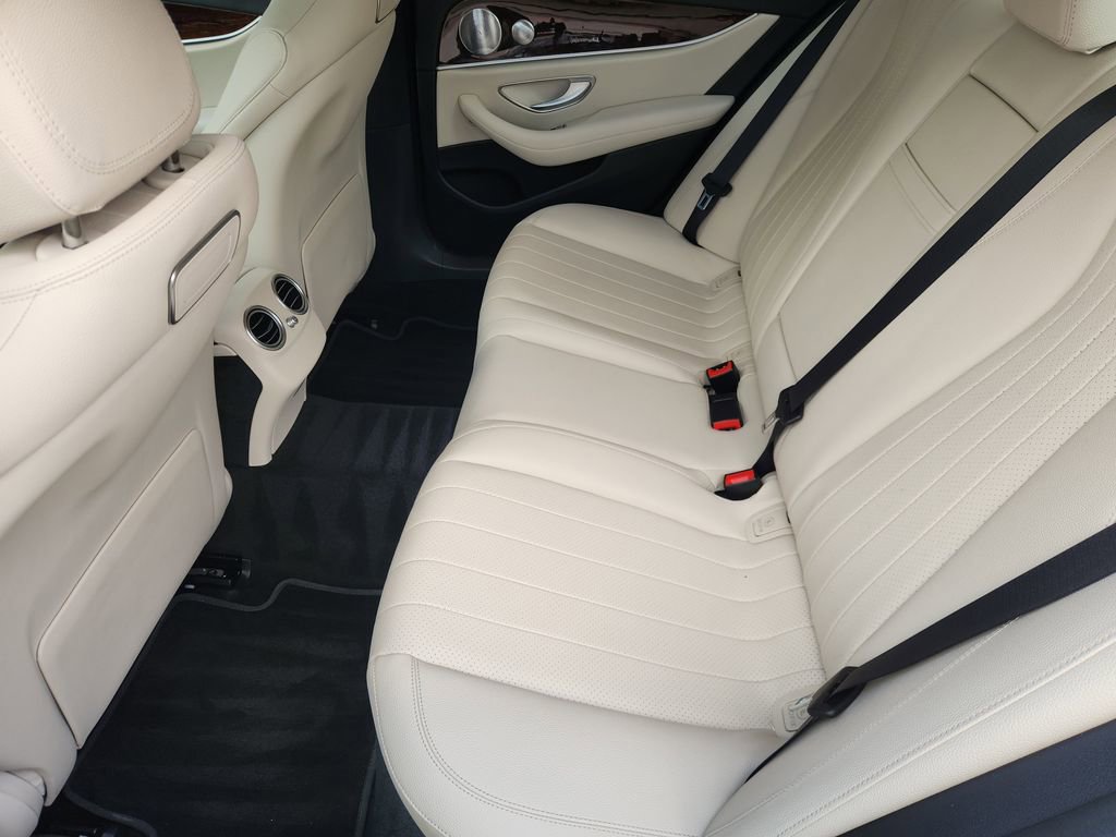 Used 2018 Mercedes-Benz E 300 image 30