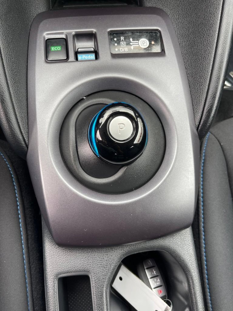 Certified 2024 Nissan Leaf S FWD image 19