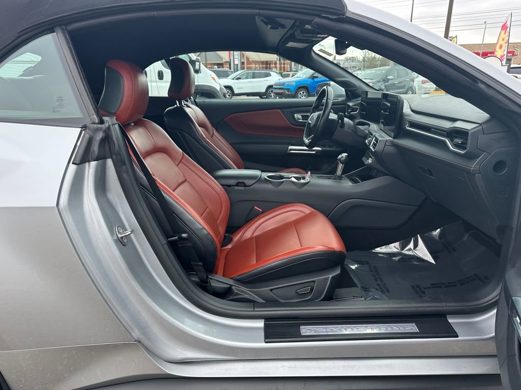 Used 2024 Ford Mustang Premium image 13