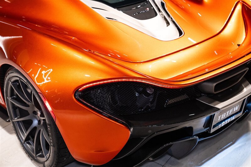 Used 2014 McLaren P1 RWD image 20