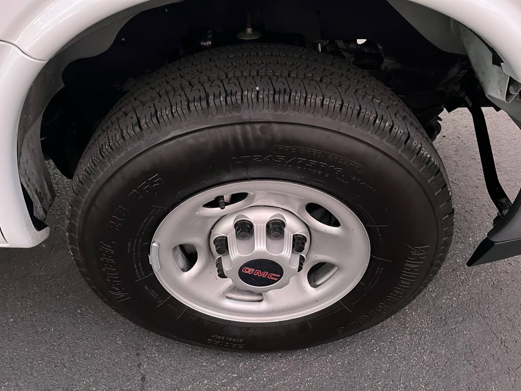 Used 2024 Chevrolet Express 2500 w/ Driver Convenience Package image 13