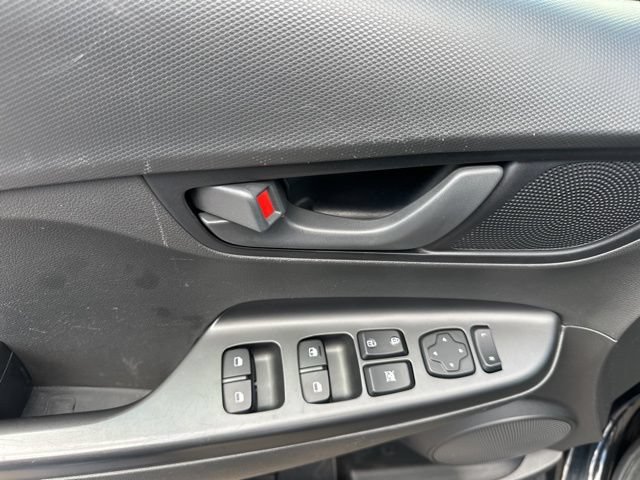 Used 2019 Hyundai Kona SE FWD image 14