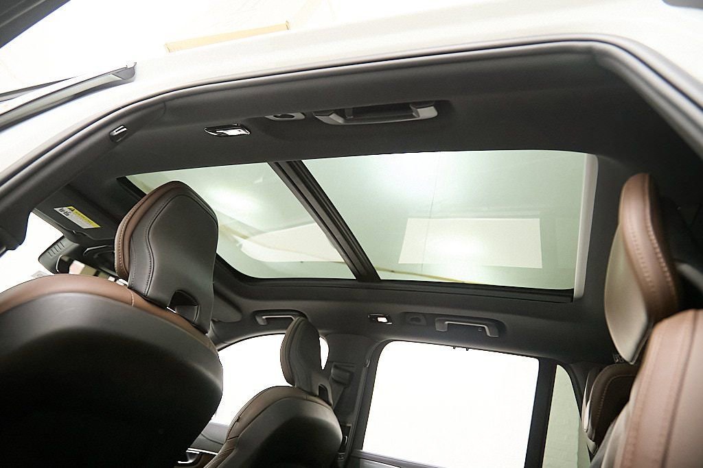 Certified 2024 Volvo XC90 T8 Ultimate w/ Protection Package image 25