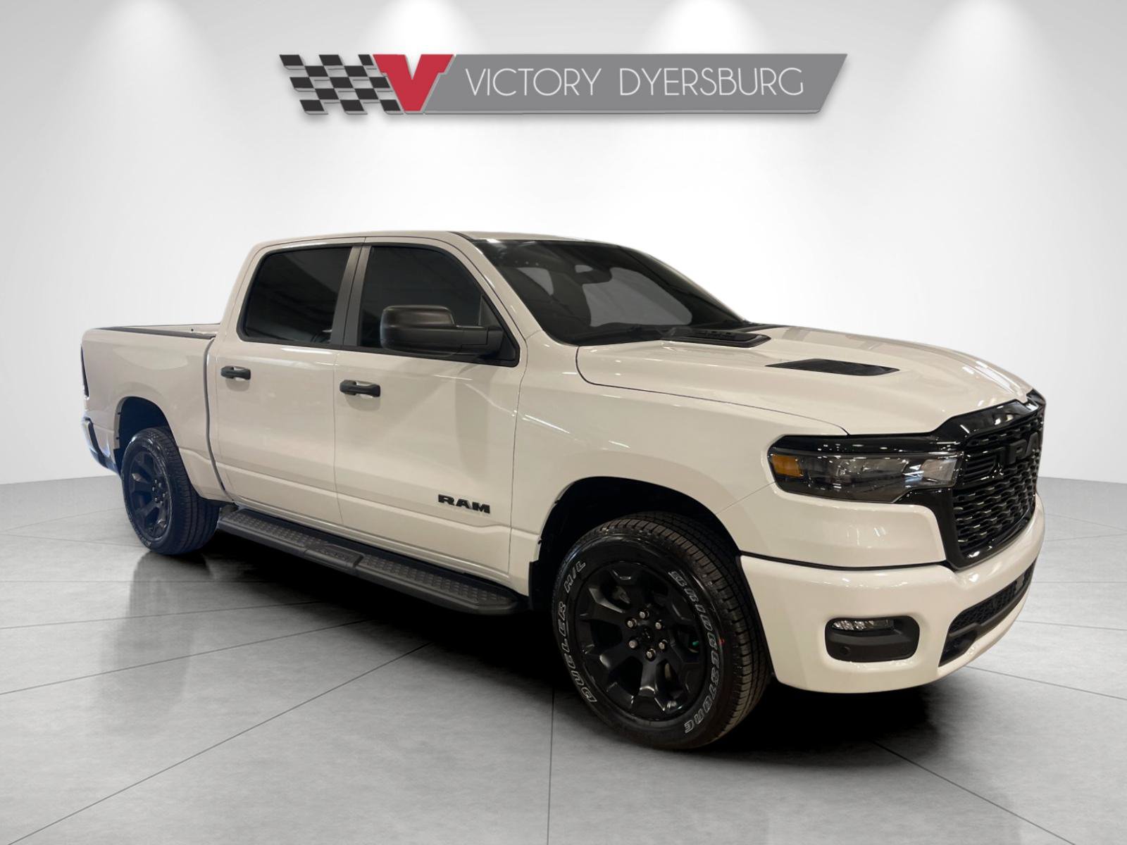 New 2026 RAM 1500 Express AWD/4WD image 1