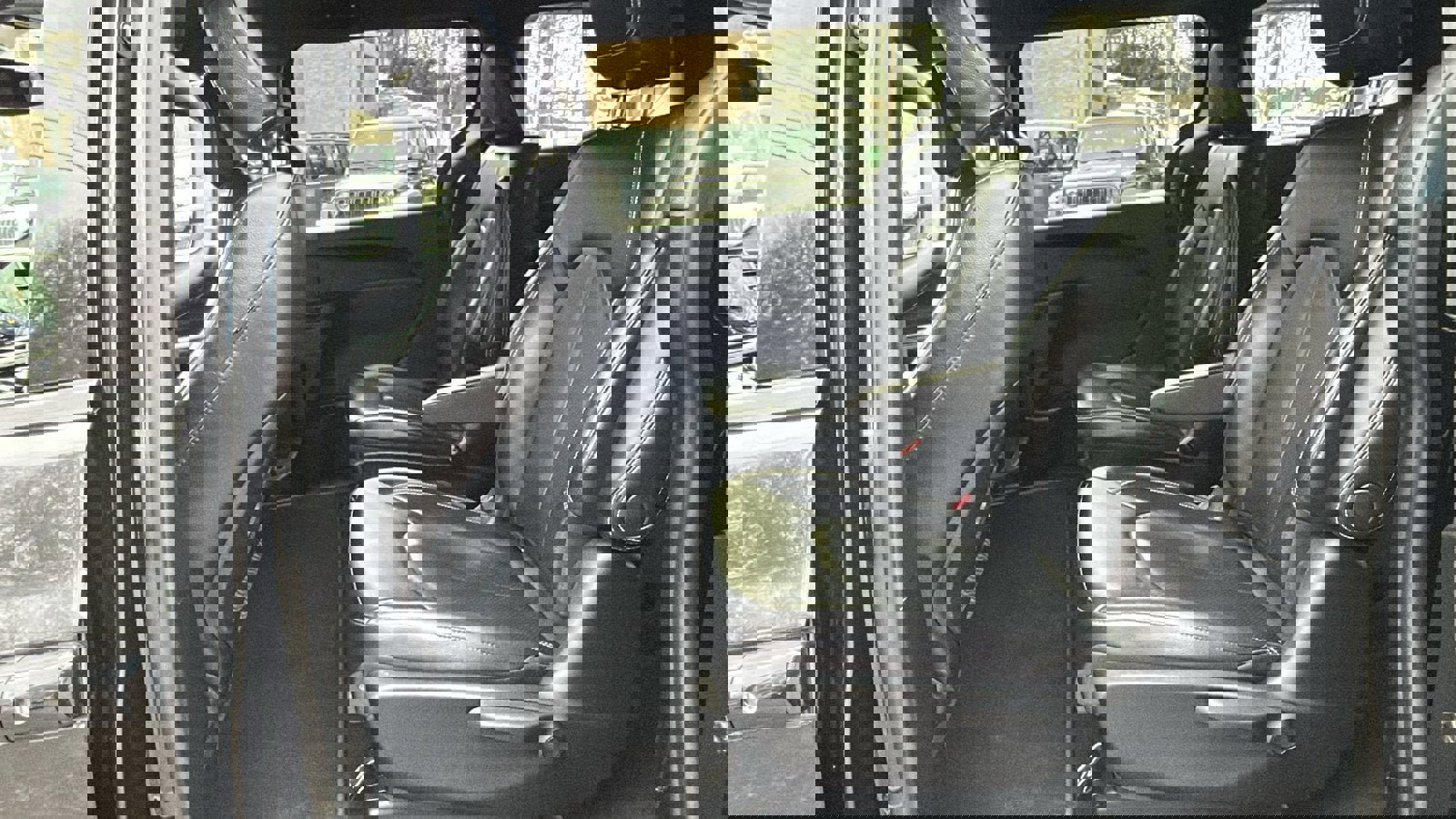 Certified 2022 Chrysler Pacifica Touring-L w/ S Appearance Package image 31