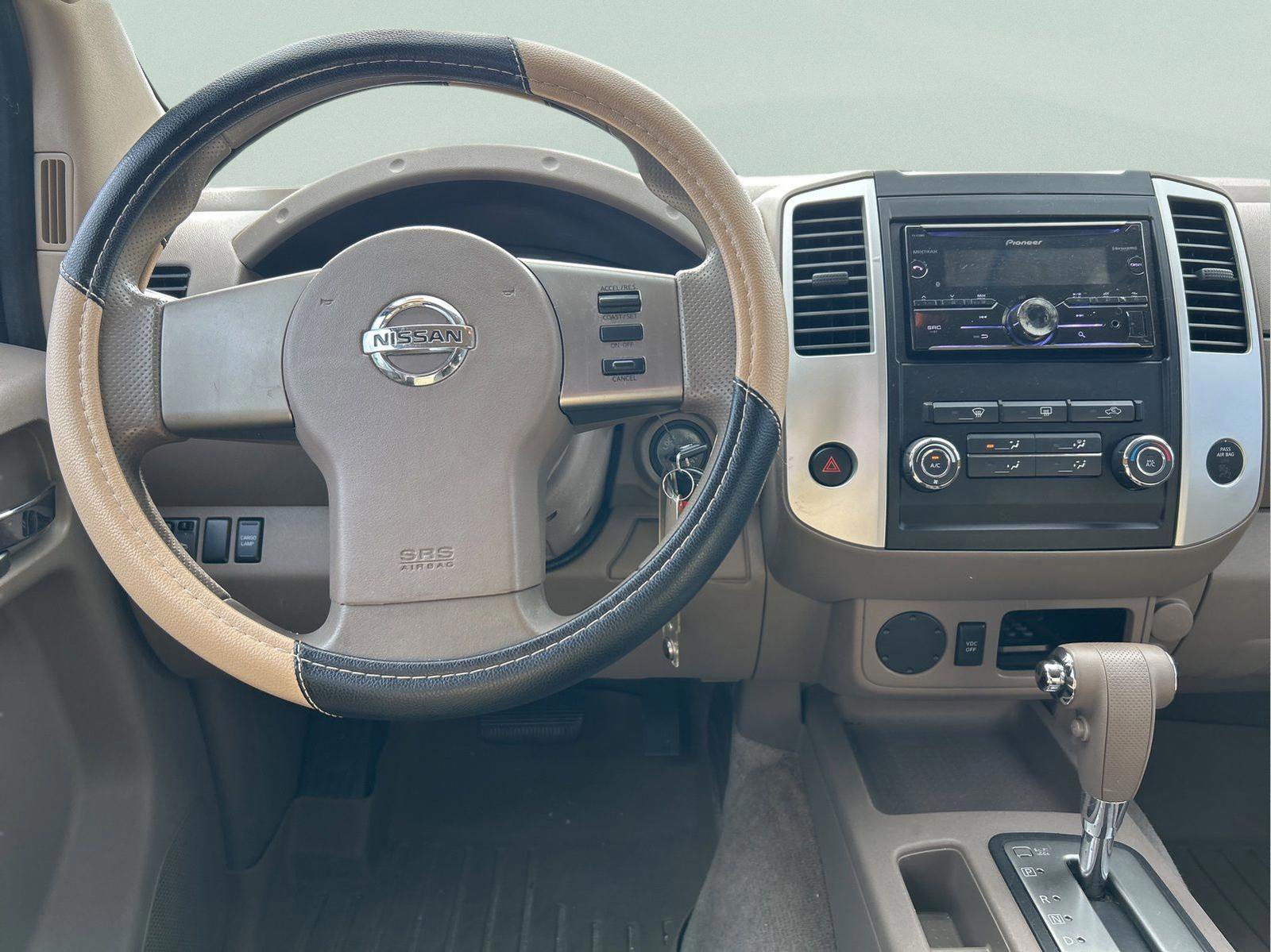 Used 2010 Nissan Frontier SE RWD image 23