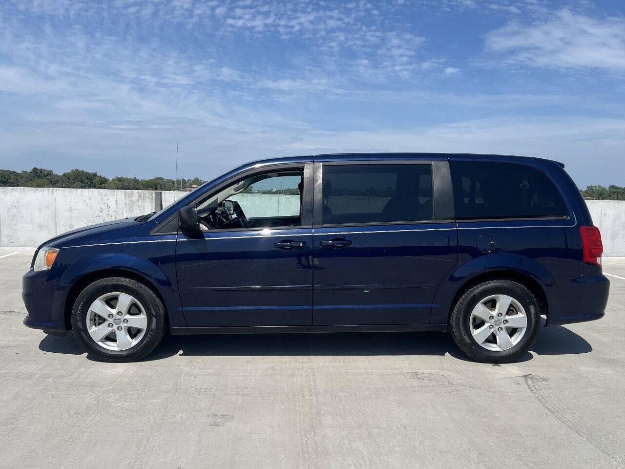 Used 2013 Dodge Grand Caravan SE FWD image 8