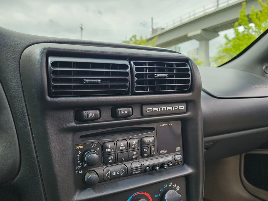 Used 2000 Chevrolet Camaro Z28 image 28