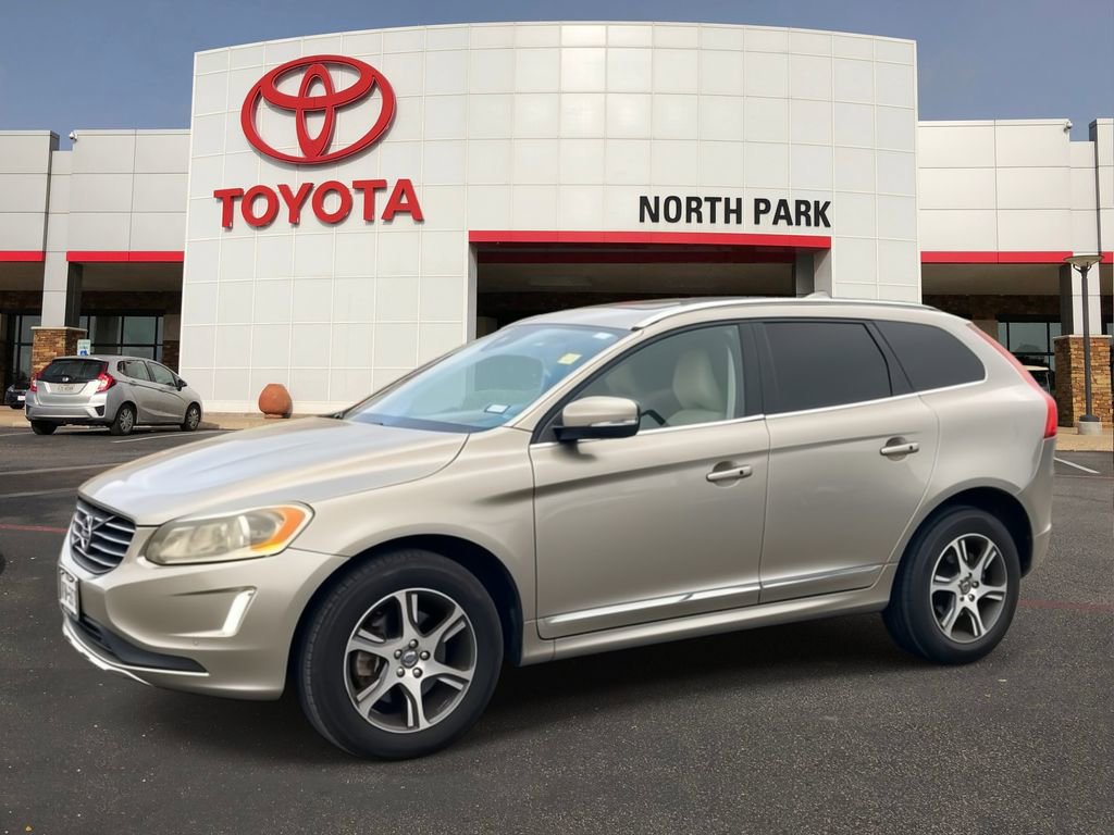 Used 2015 Volvo XC60 T6 w/ Proximity Package