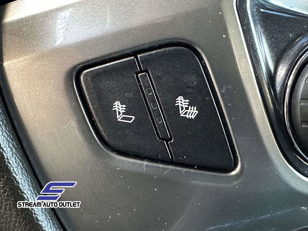 Used 2018 Chevrolet Silverado 2500 LTZ image 30