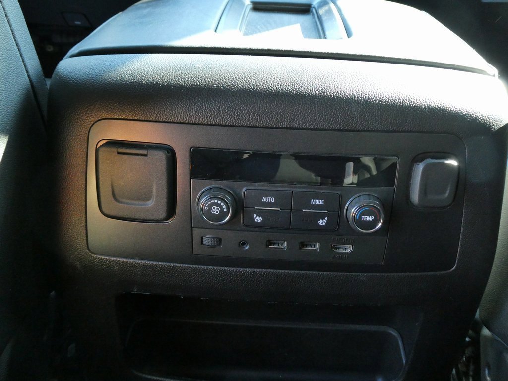 Used 2018 Chevrolet Tahoe LT image 22