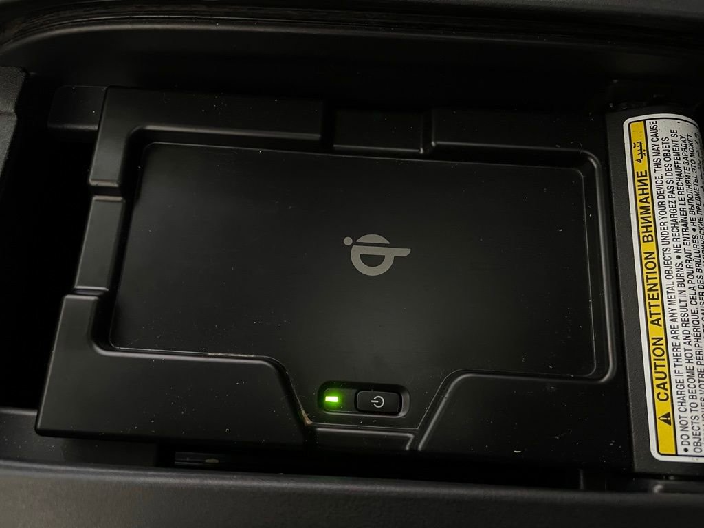 Used 2020 Toyota Highlander XLE image 45