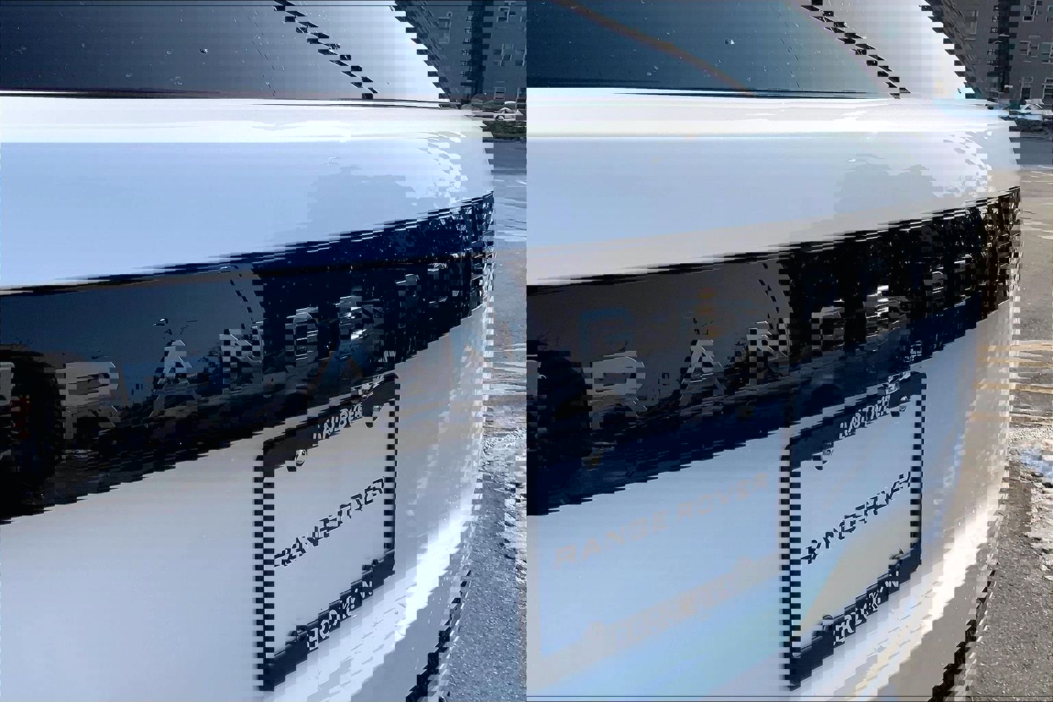 New 2026 Land Rover Range Rover SE image 15