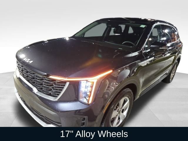 Used 2025 Kia Sorento LX image 12