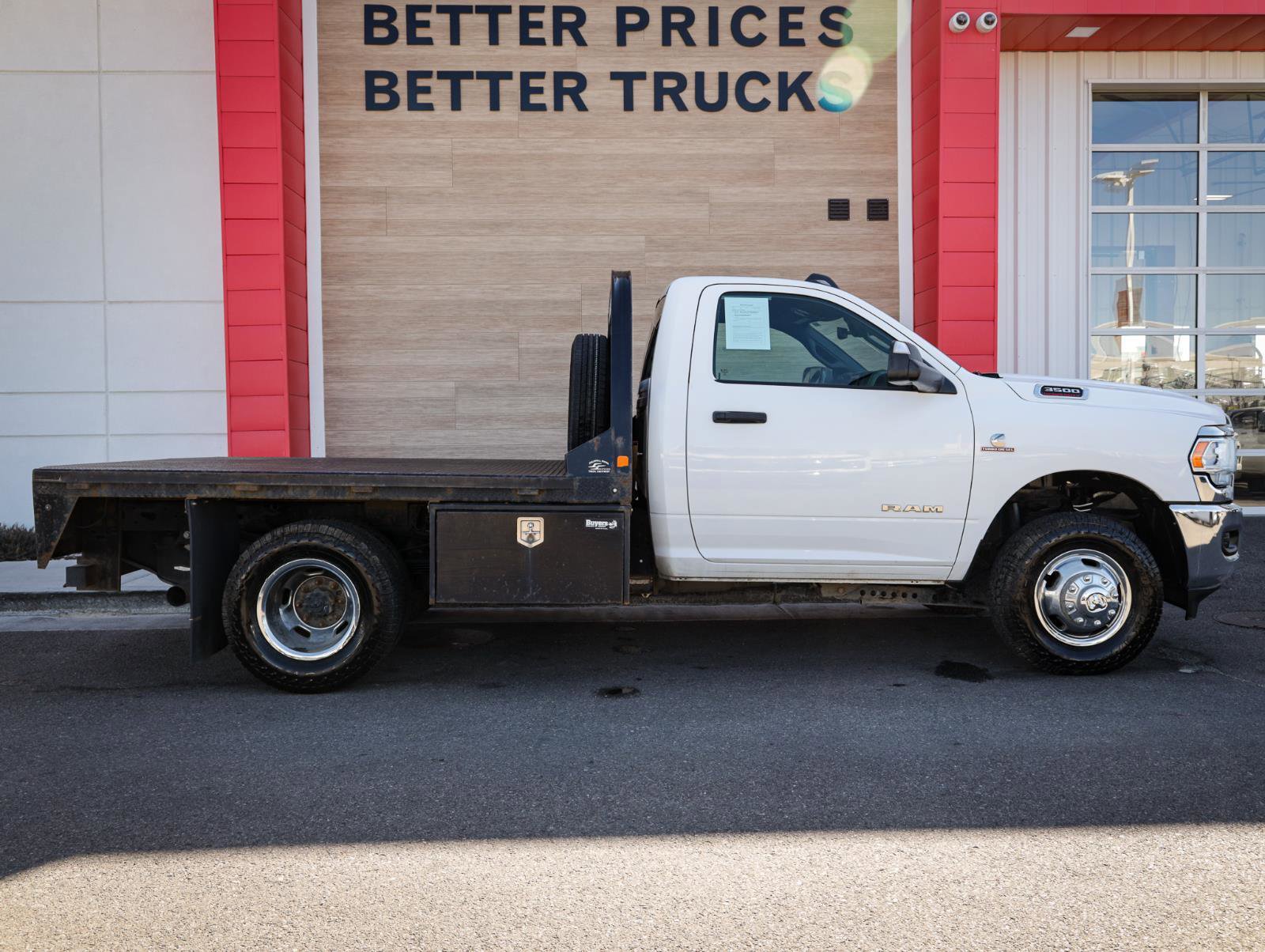 Used 2022 RAM 3500 Tradesman w/ Safety Group AWD/4WD image 2