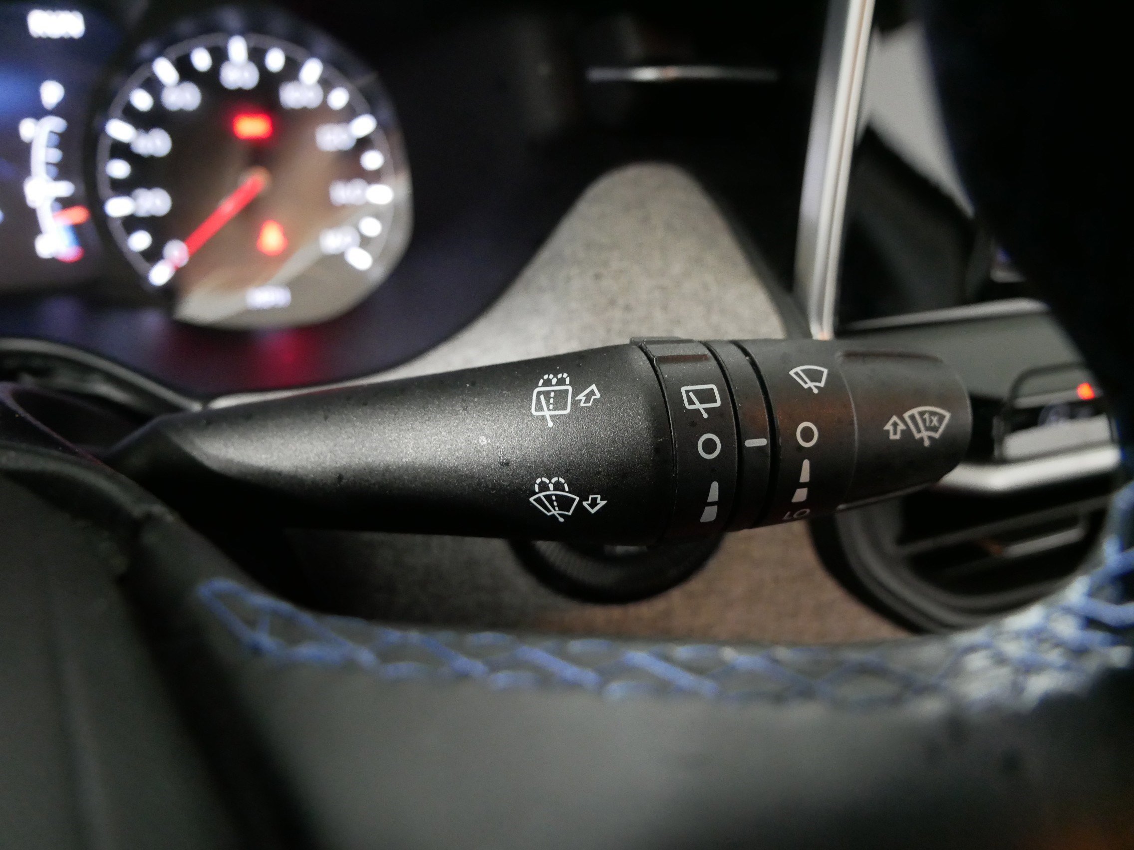 Used 2022 Jeep Compass Latitude w/ Convenience Group image 31