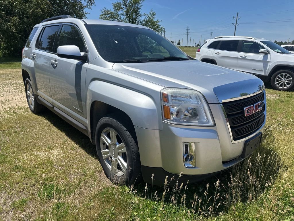Used 2015 GMC Terrain SLE w/ Convenience Package FWD image 2