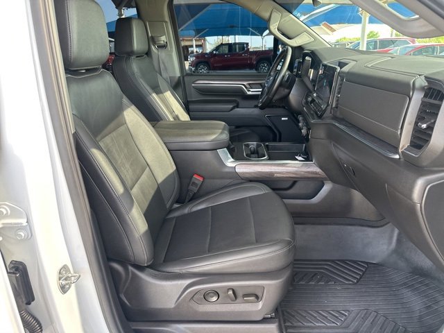 Used 2024 Chevrolet Silverado 2500 LTZ w/ LTZ Texas Edition image 10