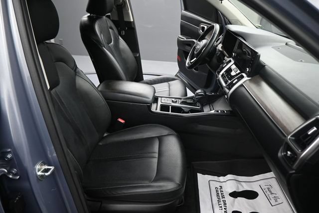 Used 2022 Kia Sorento S w/ Panoramic Sunroof Package AWD/4WD image 14