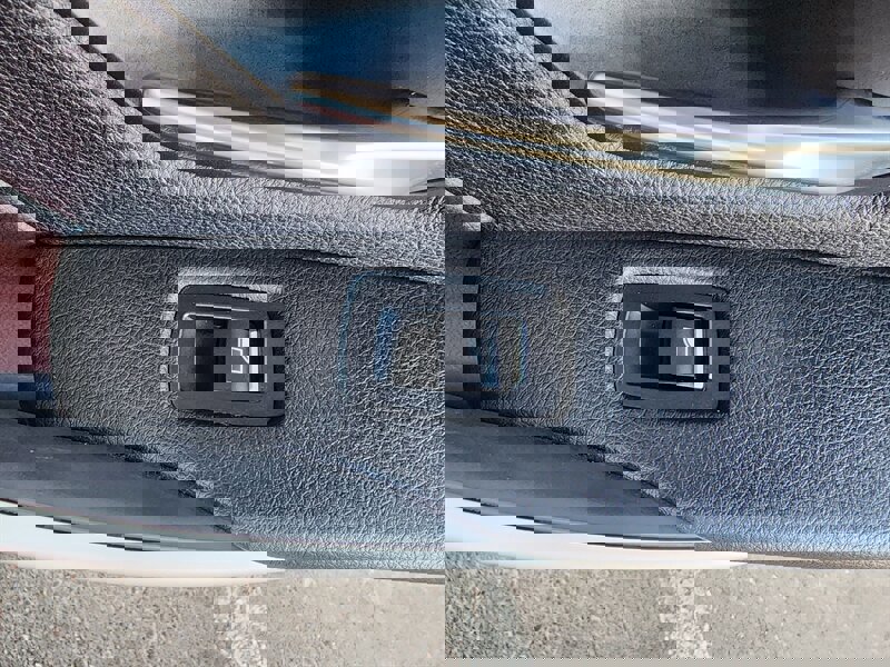 Used 2018 BMW 320i Sedan w/ Convenience Package image 63