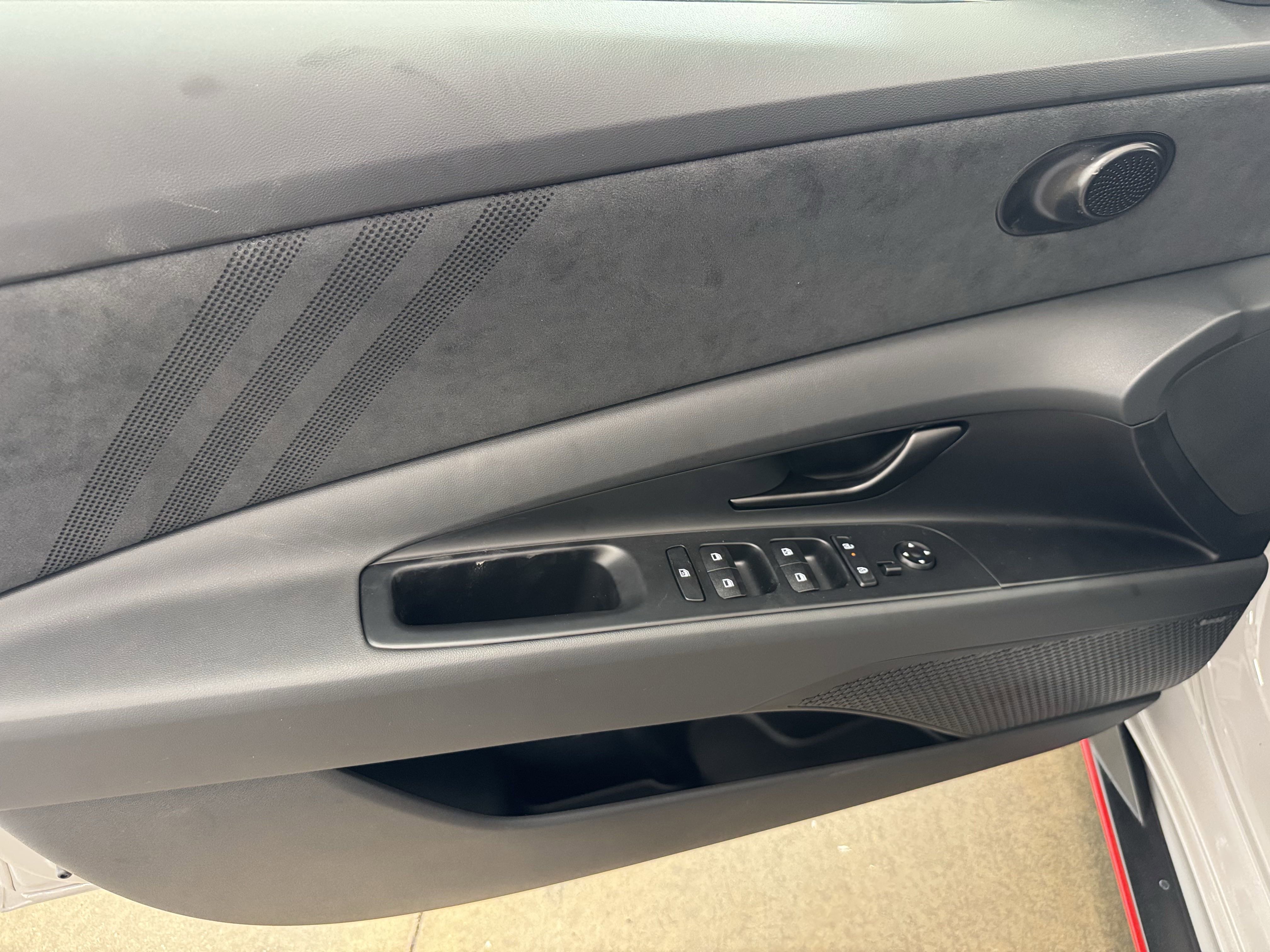 New 2025 Hyundai Elantra N image 15