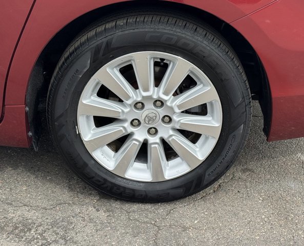 Used 2012 Toyota Sienna XLE image 10