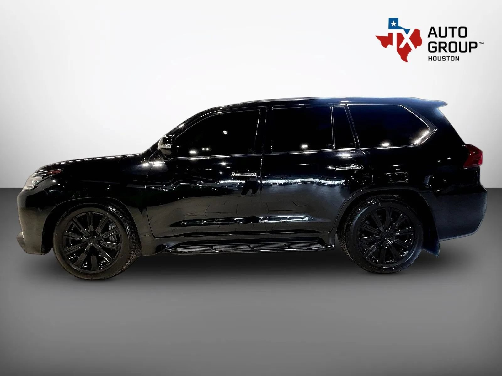 Used 2017 Lexus LX 570 4WD w/ Luxury Package image 10