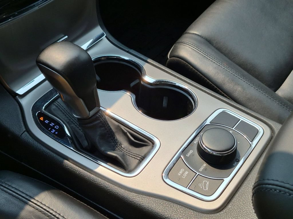 Certified 2020 Jeep Grand Cherokee Limited AWD/4WD image 18
