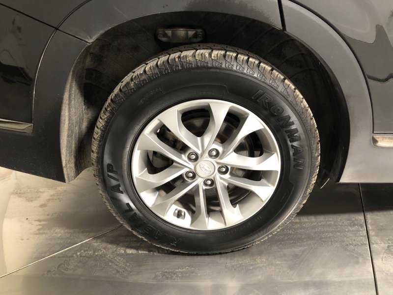 Used 2019 Hyundai Santa Fe SEL image 9
