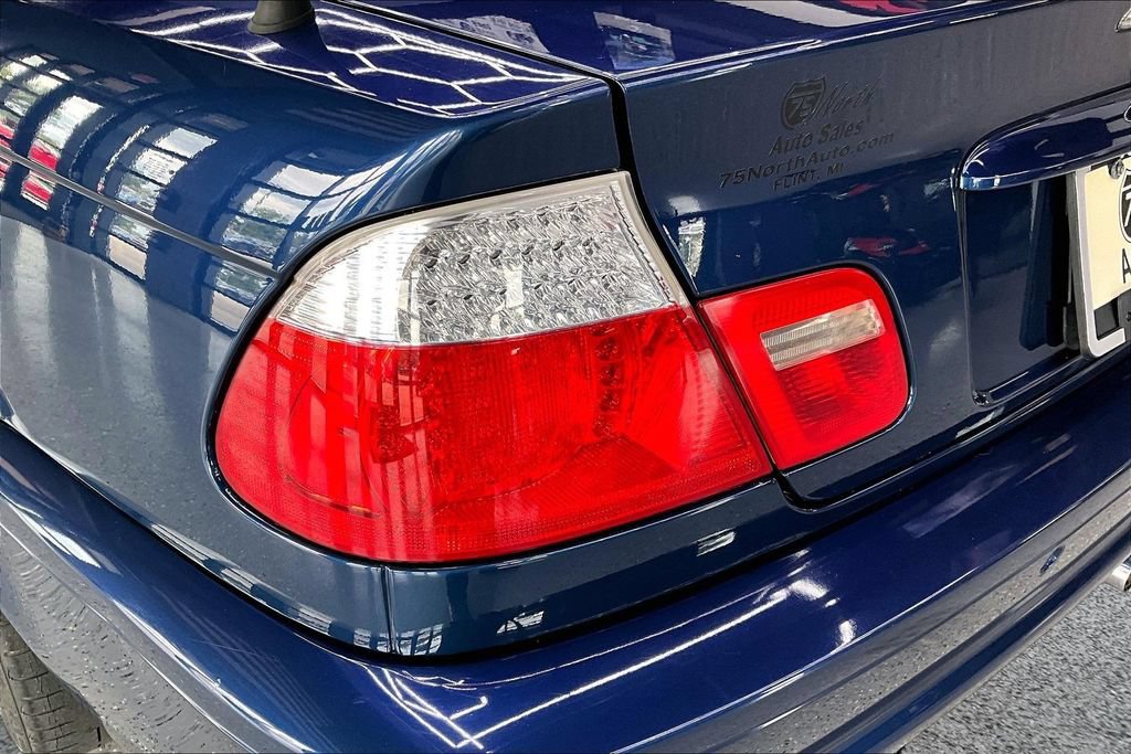 Used 2006 BMW M3 Convertible RWD image 21