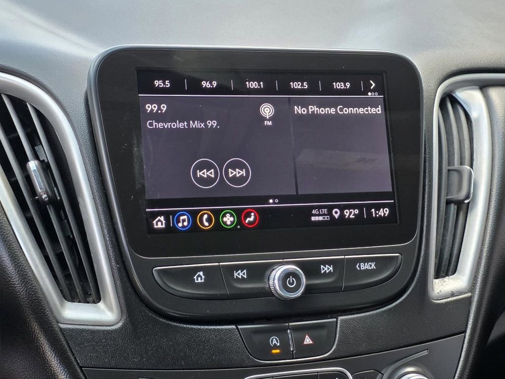 Used 2022 Chevrolet Malibu LT w/ Leather Package image 14