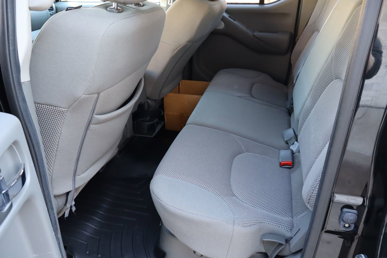 Used 2020 Nissan Frontier SV AWD/4WD image 5