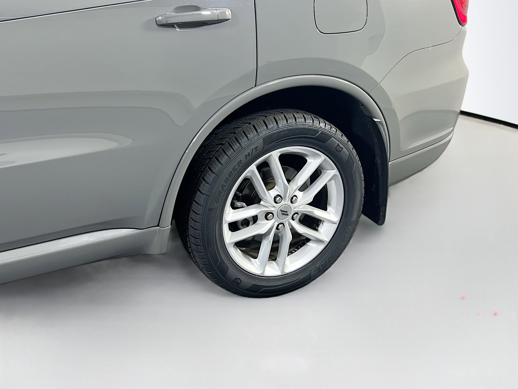 Used 2022 Dodge Durango GT image 31