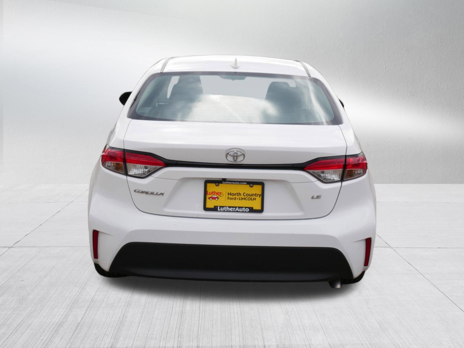 Used 2023 Toyota Corolla LE image 6