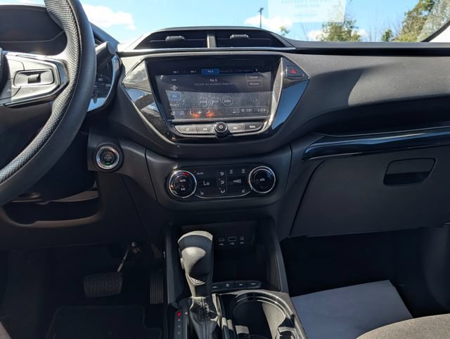 Used 2022 Chevrolet TrailBlazer LT w/ Convenience Package AWD/4WD image 18