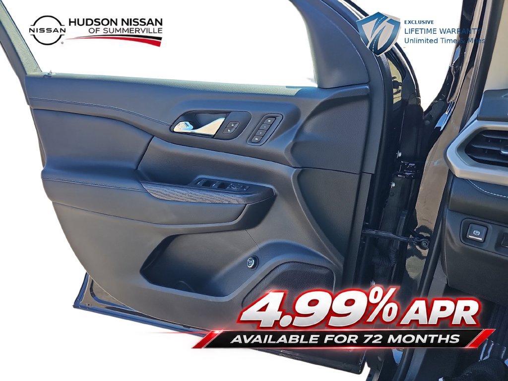 Used 2023 GMC Acadia Denali w/ Denali Ultimate Package FWD image 27